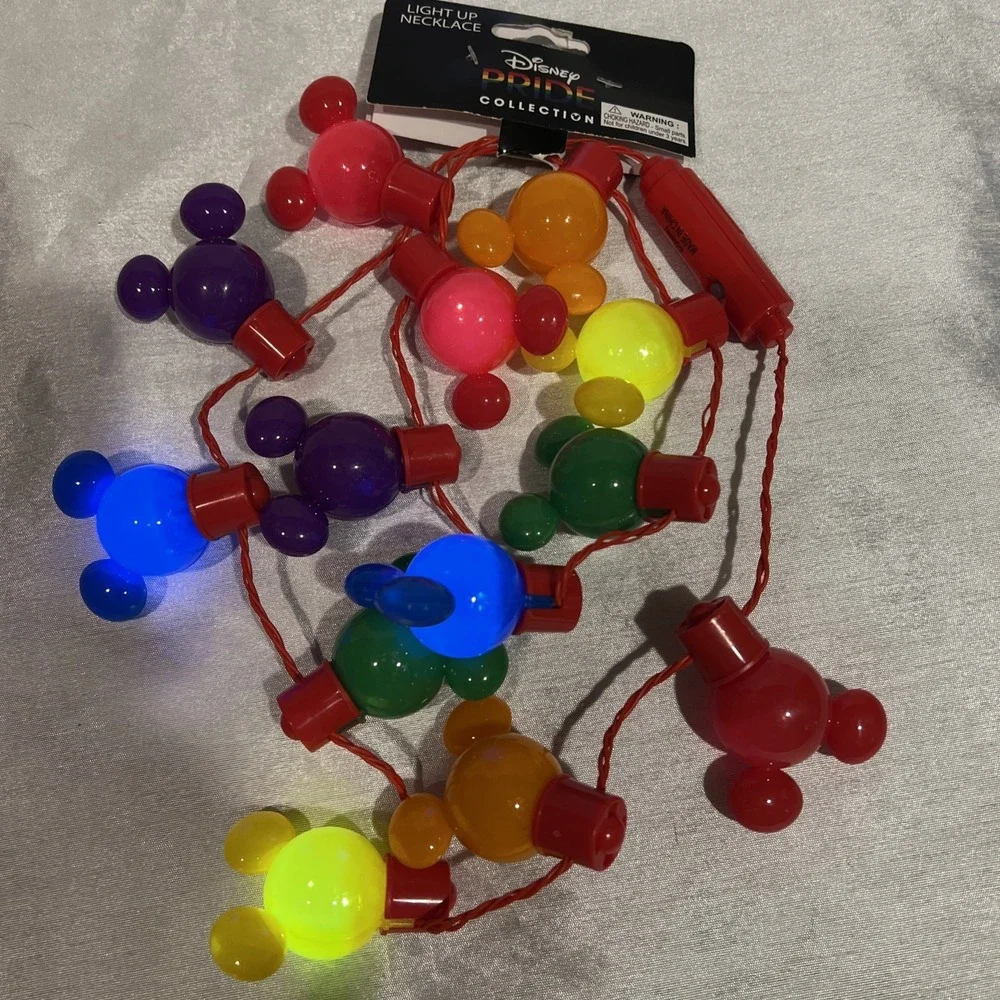NEW NWT Disney Parks‎ Pride Collection Mickey Mouse Light Up Rainbow Necklace